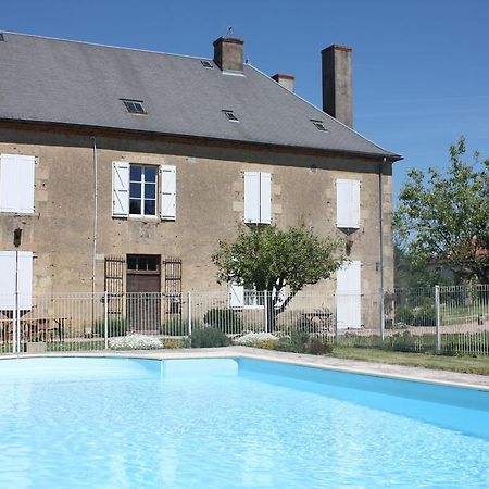 Chateau Latour Fours  Exterior photo