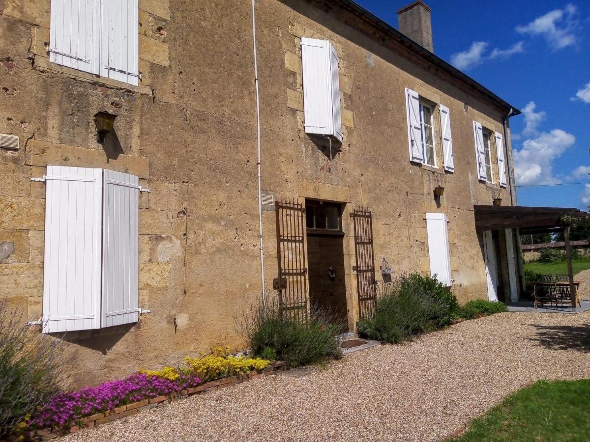 Chateau Latour Fours  Exterior photo